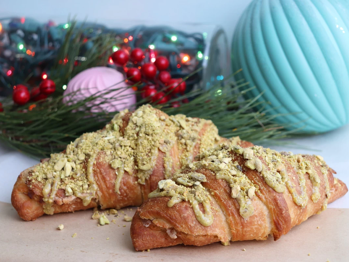 Pistachio croissant