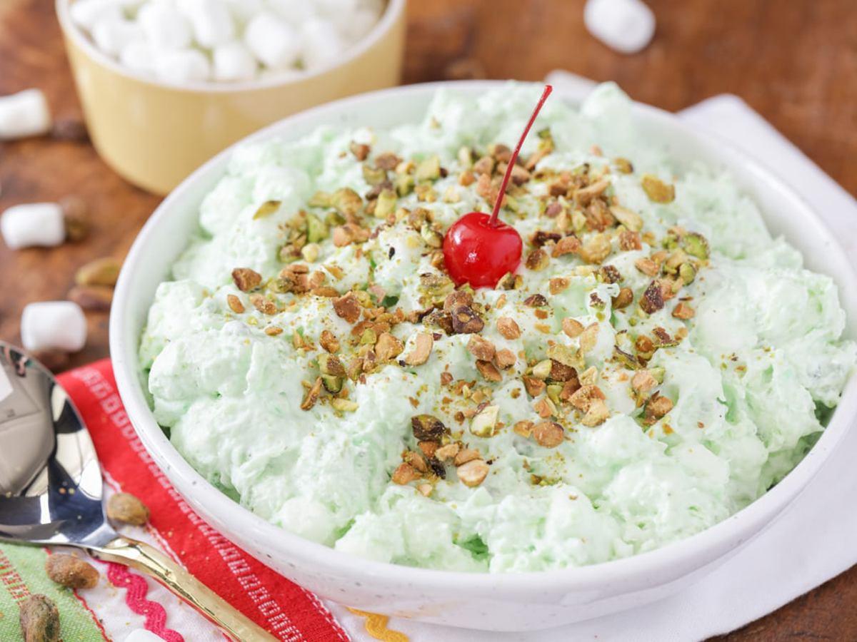 Pistachio fruit salad